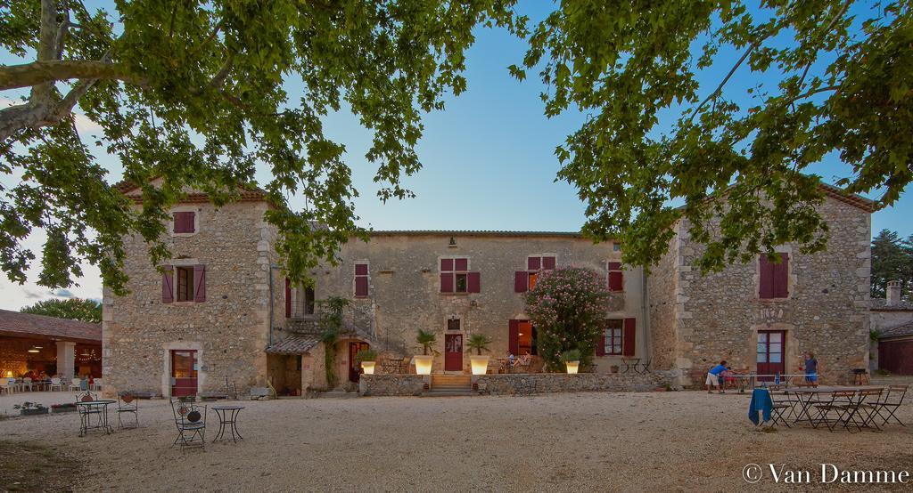 Gites Du Domaine Des Dames Валлон-Пон-д'Арк Экстерьер фото
