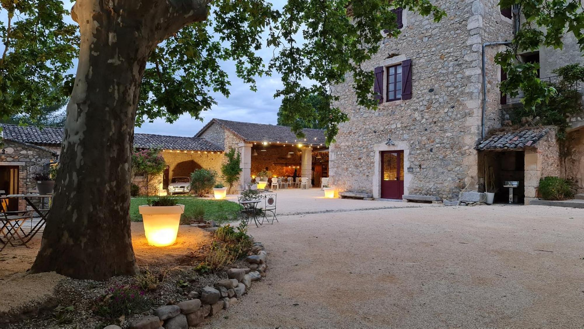 Gites Du Domaine Des Dames Валлон-Пон-д'Арк Экстерьер фото